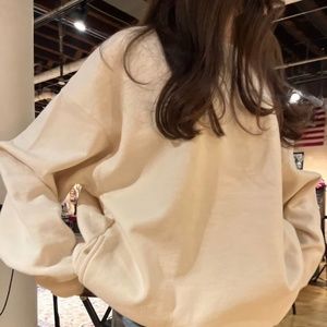 Brandy Melville ERICA SWEATSHIRT
